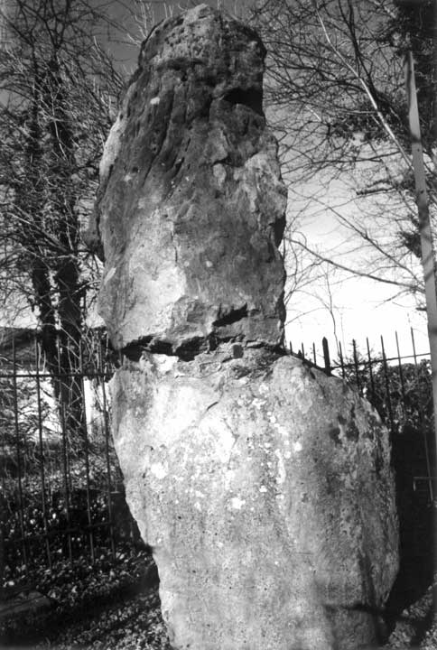 Menhir et polissoir de Sautin, Sivry-Rance — Hainaut belge