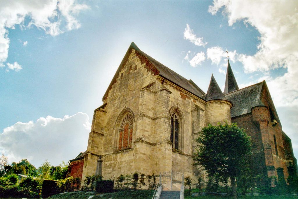 église fortifiée de Burelles